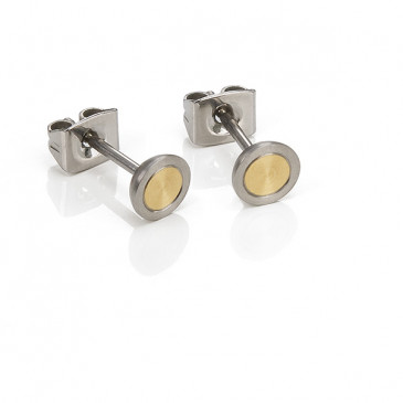 Clous d'oreilles