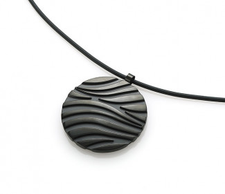 pendentif noir